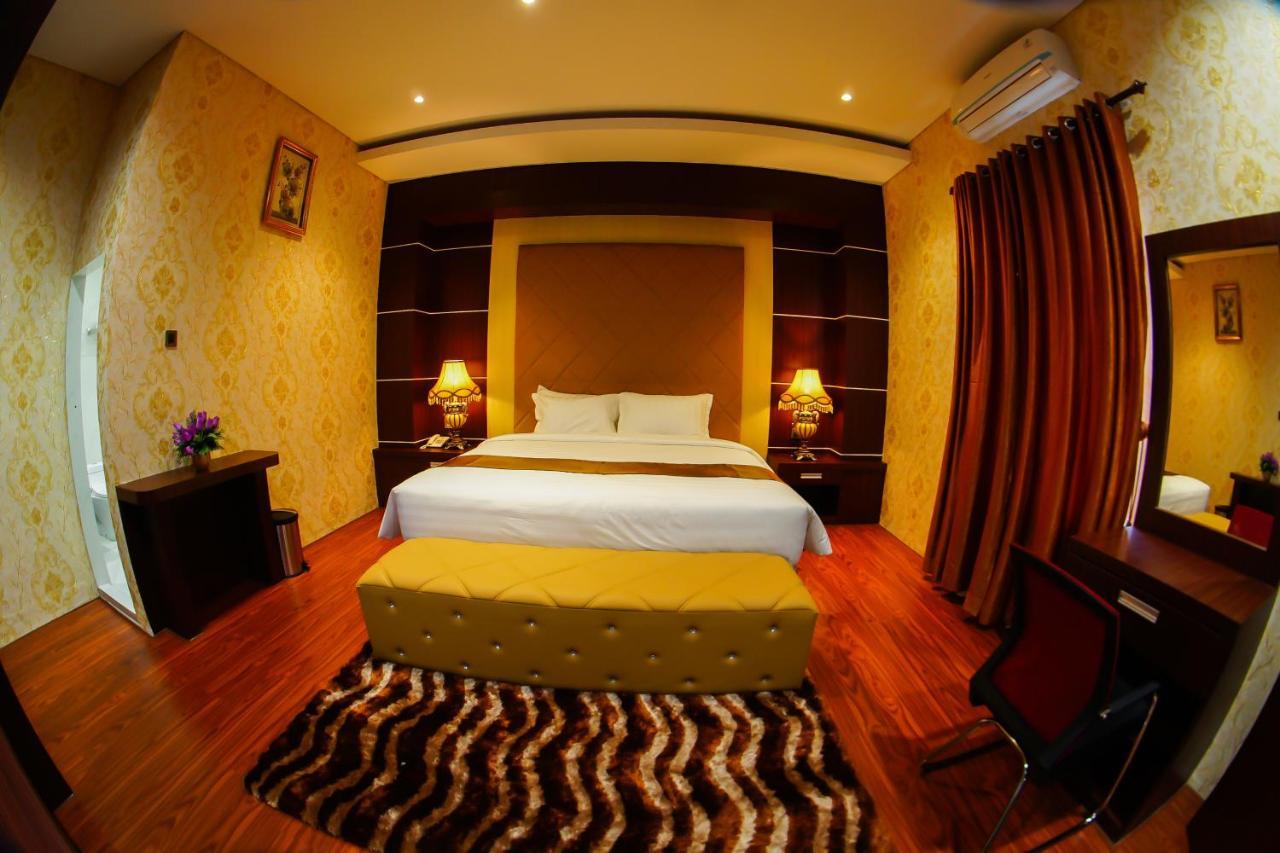 Singapore City Hotel Batu Bara Sungaibalai ภายนอก รูปภาพ