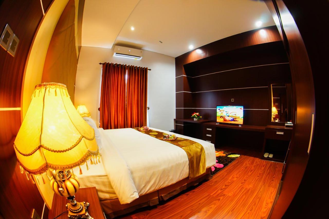 Singapore City Hotel Batu Bara Sungaibalai ภายนอก รูปภาพ