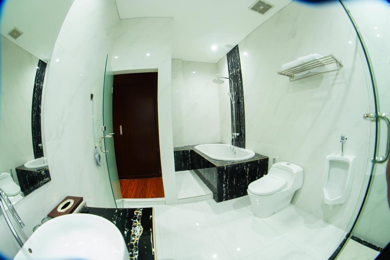 Singapore City Hotel Batu Bara Sungaibalai ภายนอก รูปภาพ
