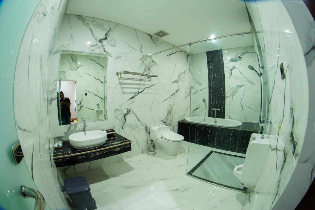 Singapore City Hotel Batu Bara Sungaibalai ภายนอก รูปภาพ